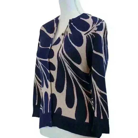 Ann Taylor Beige and Navy Blue Palm Frond Design Cardigan in Size Small Petite - Picture 5 of 5